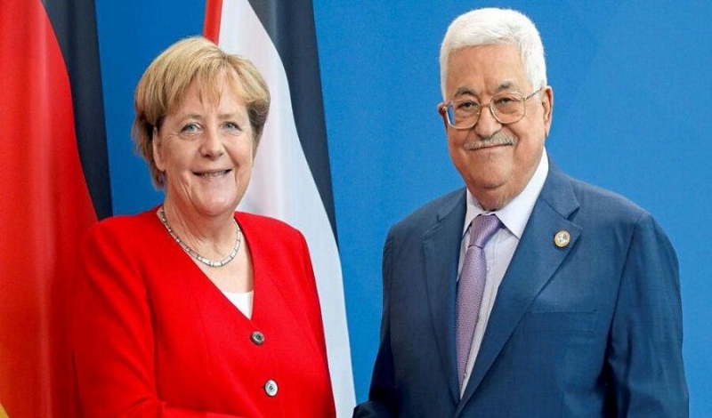 محمود عباس با آنگلا مرکل دیدار کرد