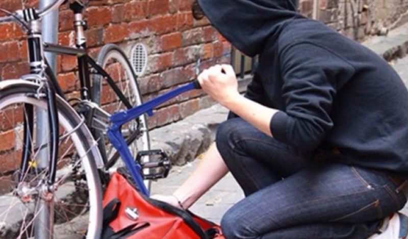 دستگیری دزد دوچرخه سوار در رضوانشهر