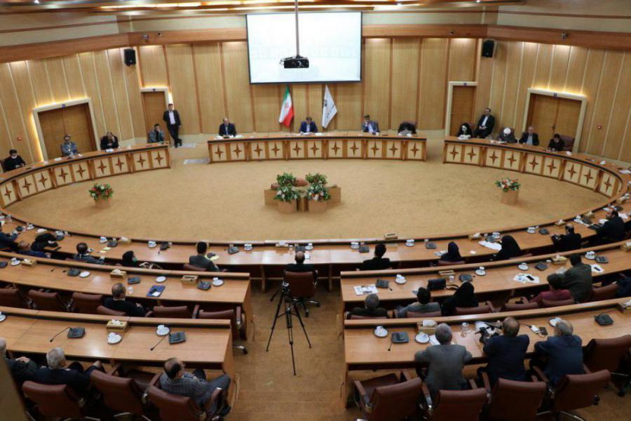 نشست هم اندیشی فعالان سیاسی، اجتماعی، فرهنگی و رسانه ای با استاندار گیلان