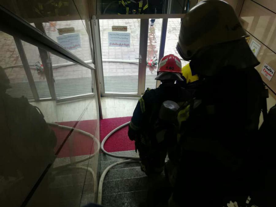 آتش سوزی در کلینیک پزشکی واقع در پیچ سعدی مهار شد