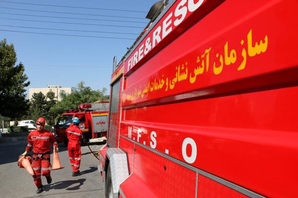 نجات چهار نفر از حریق ساختمانی در بلوار انصاری