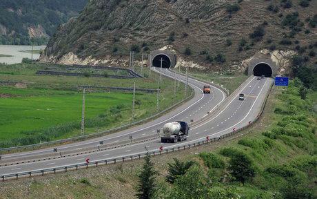 شناسایی ۲۷ محور پر حادثه در گیلان / ثبت بیش از ۲۷۸ هزار تخلف رانندگی از ابتدای سال