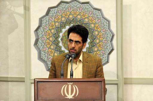 کامفیروزی که با اتهام توهین به رهبری به دو سال حبس محکوم شده بود در دادگاه تجدیدنظر تبرئه شد