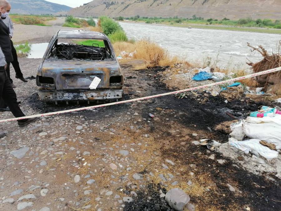 مرگ در آتش سوزی خودرو در رودبار