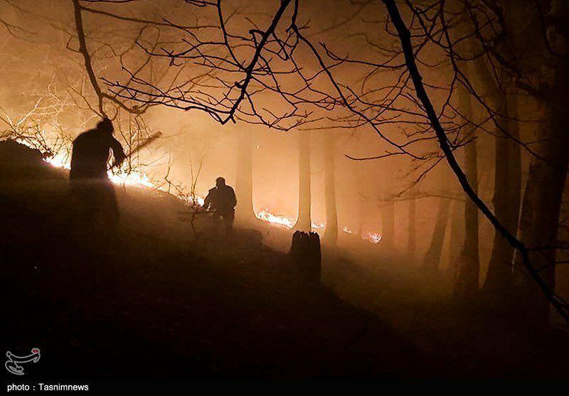 آتش سوزی ۱۵ هکتار از جنگل‌های سلانسر رودبار