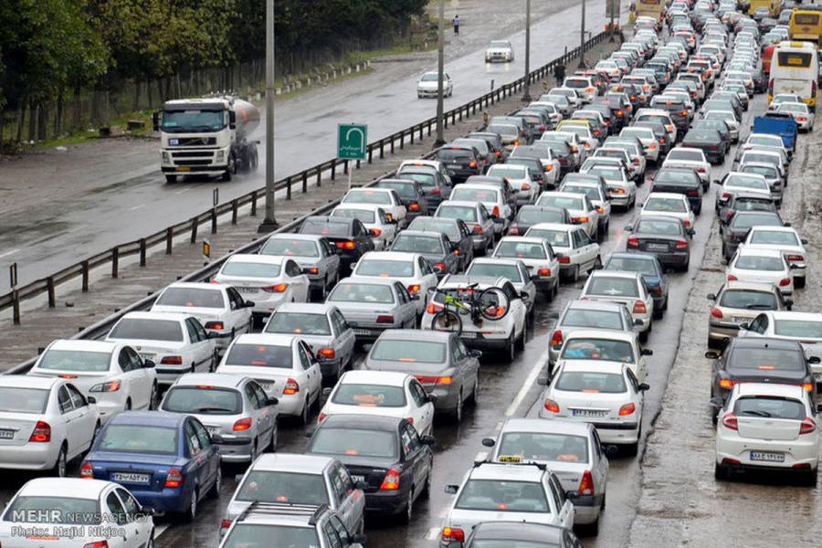 ورود بیش از ۳۶۵ هزار خودرو به گیلان در طول ۵ روز