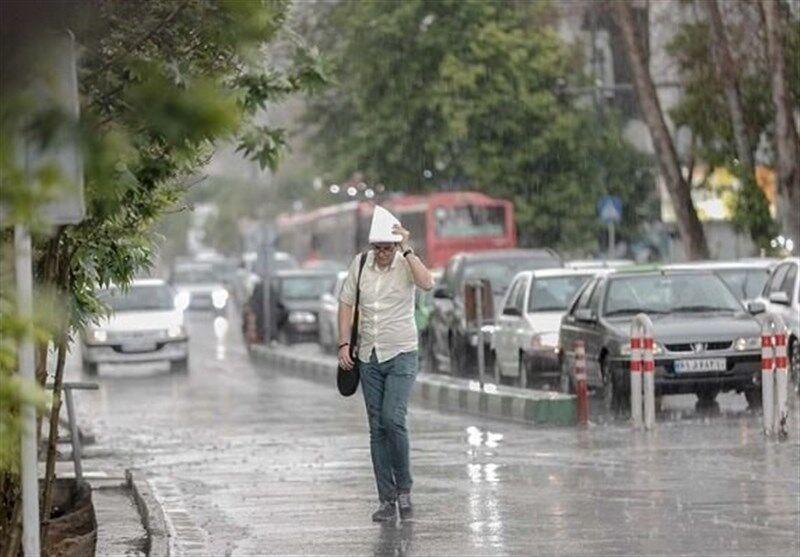 بارش باران و وزش باد شدید در اکثر مناطق کشور