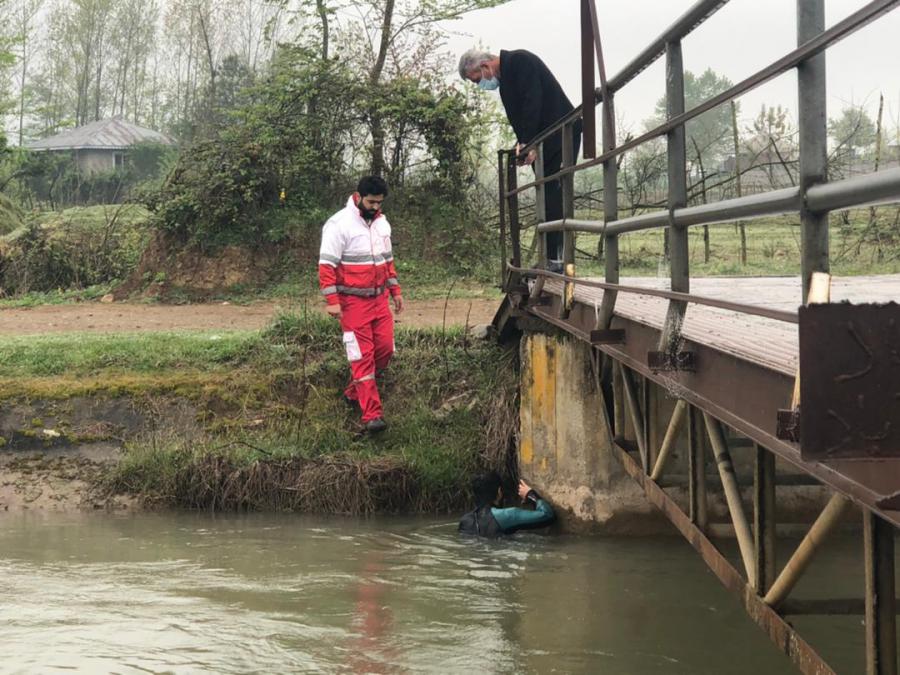 پیکر مرد ۶۳ ساله فومنی در کانال آب کشف شد