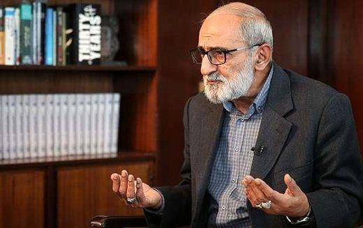 پس لرزه دیدار علی کریمی و رئیس جمهور آلمان /مخالفان جمهوری اسلامی درپیت و بی سواد هستند!