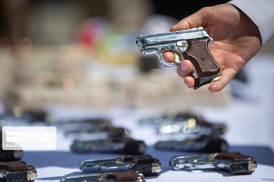 بازداشت تاجر اسلحه حین انجام معامله در اتوبان