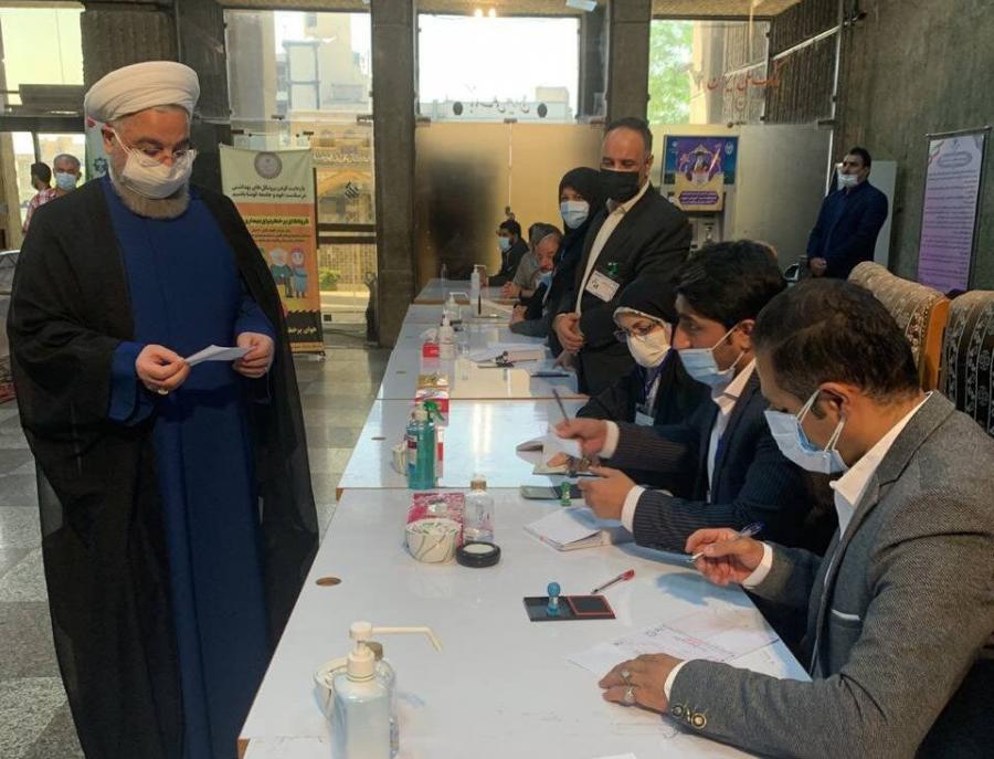 لاریجانی در ساری و روحانی در تهران رای داد