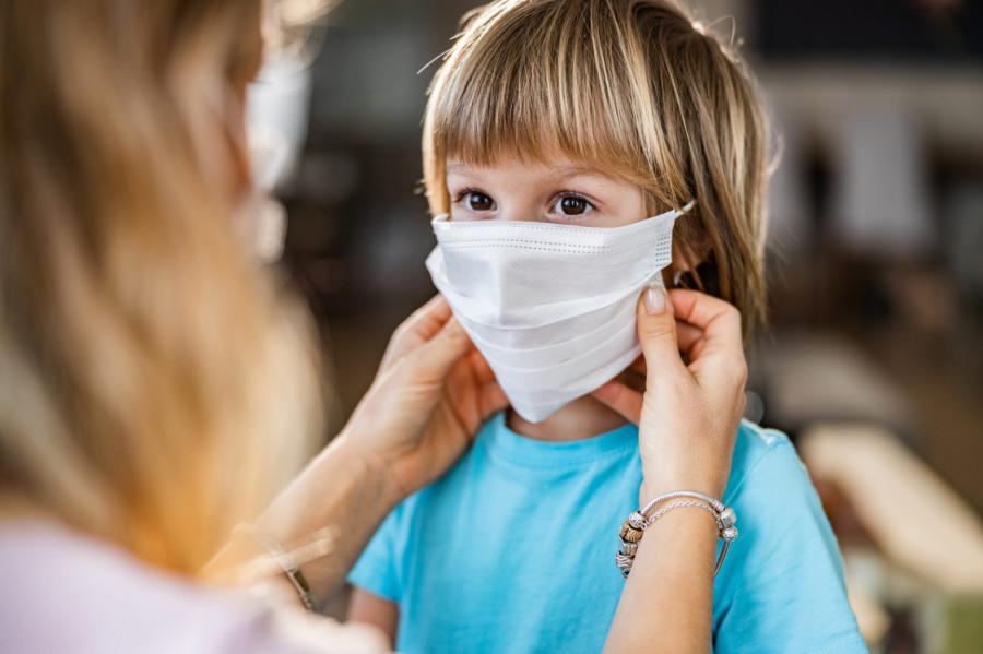 آیا ماسک زدن برای تنفس کودکان خطرناک است؟