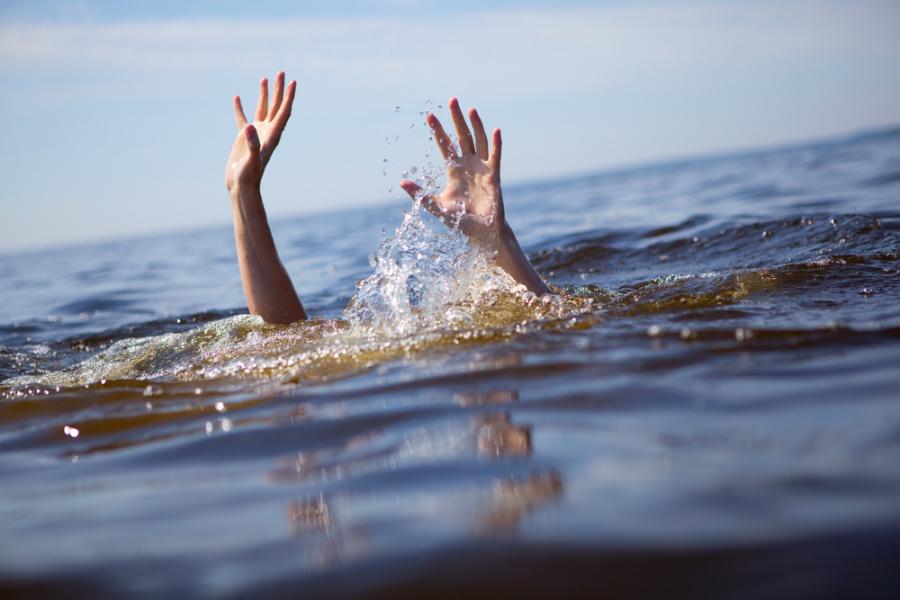 غرق شدن جوان ۲۴ ساله تهرانی در سواحل چابکسر