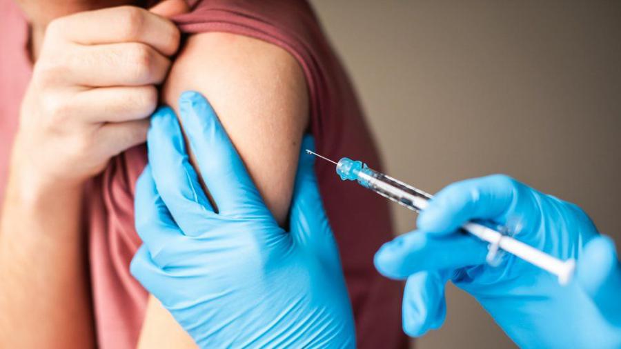 لیست مراکز واکسیناسیون کرونا در رشت و خمام دوشنبه ۳ اسفند