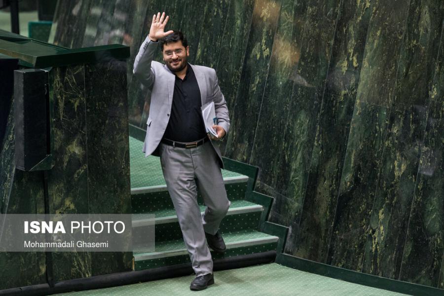 وزیر پیشنهادی رئیسی که از مجلس رای نگرفت،در شهرداری پُست گرفت