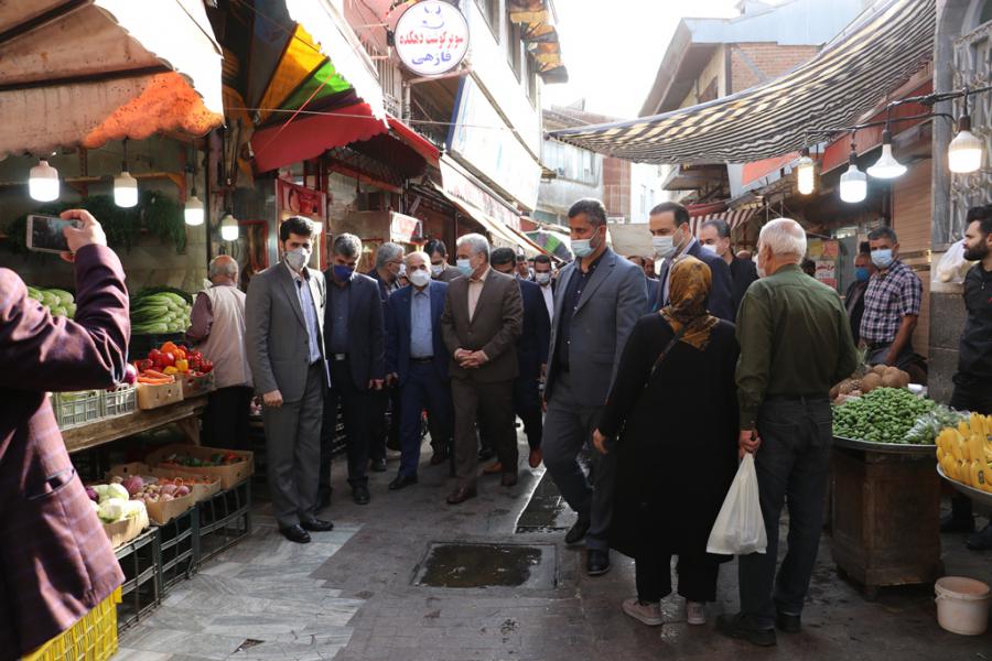 نظارت بر عرضه کالا مطابق با قیمت مصوب، با جدیت دنبال شود/ اجازه سوءاستفاده و گران فروشی به افراد فرصت طلب داده نشود