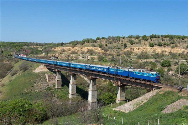 رشد ۲۰۵ درصدی جابجایی مسافر از طریق ناوگان ریلی گیلان