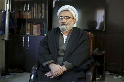 حمله روزنامه کیهان به مسیح مهاجری: او بخاطر تحلیل هایی که منتشر کرده، خودش عامل گرانی است