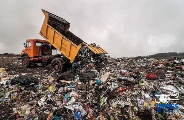 زباله های سراوان رشت ۲۵ هکتار با ارتفاع ۱۰۰متر است/تا پایان سال دیگر زباله ای وارد سراوان نخواهد شد
