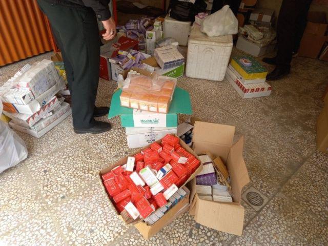 کشف ۶۰ هزار قلم داروی احتکار شده از انباری یک خانه در لاهیجان