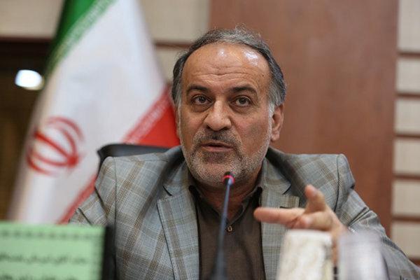 دانش آموزان ایرانی برای کارمند شدن تربیت می شوند!/نمی دانیم در چه مواردی محتوا را کم یا زیاد کنیم!
