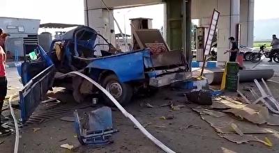 انفجار نیسان در جایگاه CNG رستم آباد