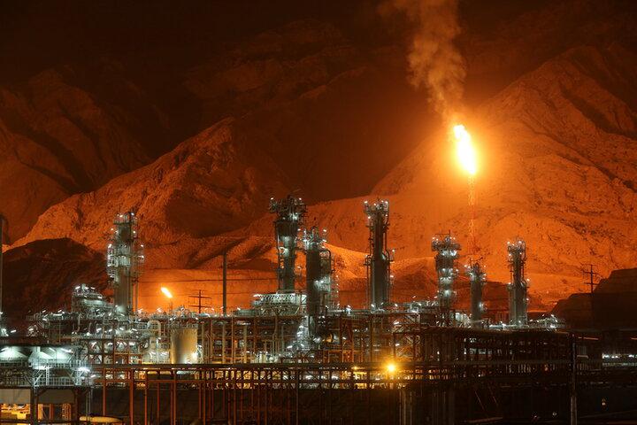 یارانه بنزین در ایران، معادل ۶۳ درصد بودجه عمومی دولت