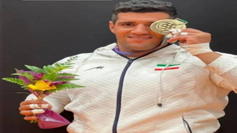 دستفروشی،پاداش مسئولان به قهرمان جودوی جهان 
