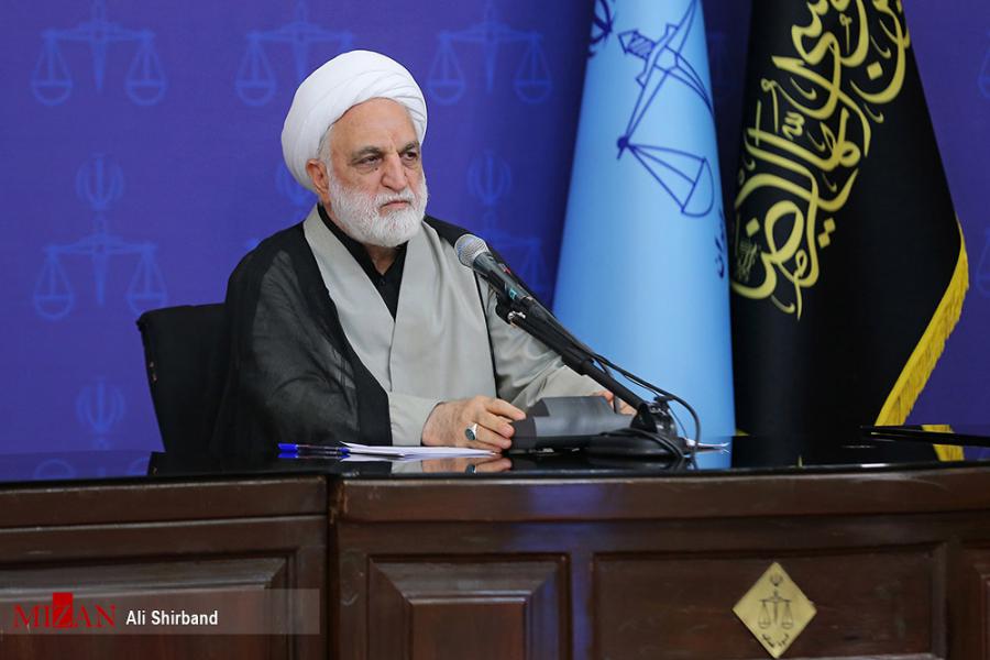 فقط کسانی که به خیابان آمدند مجرم نیستند، مشوقان هم مجرم اند