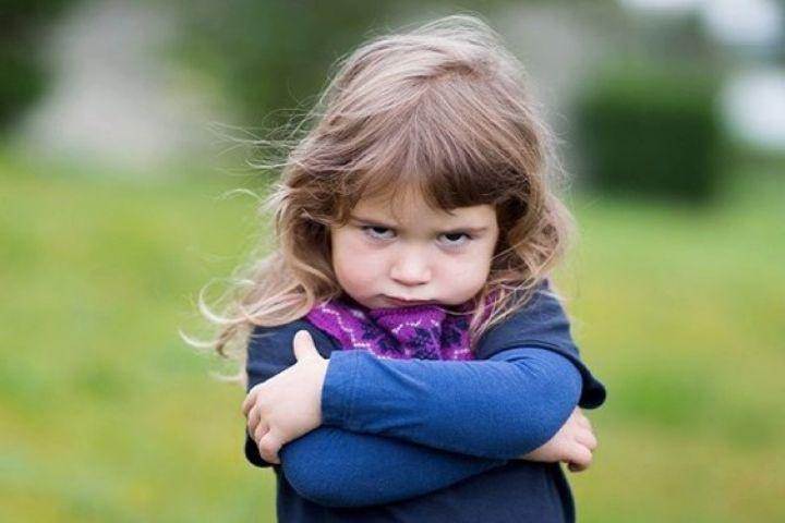 چکار کنیم کودک «لوس»نشود؟