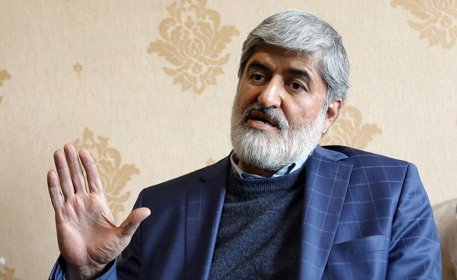 اصرار بر اختلاط دانشجویان پسر و دختر در غذاخوری، عقلا و شرعا پسندیده نیست/فرض این است که در رستوران همه محرمند 
