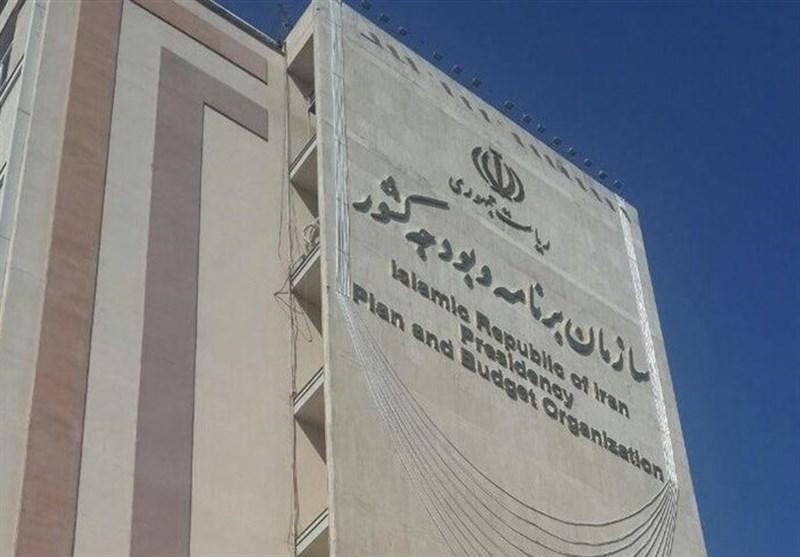 ابهام در برآورد هزینه افزایش حقوق کارکنان دولت و بازنشستگان/ سازمان برنامه و بودجه شفاف سازی کند 