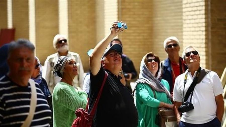 همه گردشگران خارجی لزوماً جاسوس نیستند/بازداشت برخی گردشگران به دلیل عکاسی از حوادث اخیر