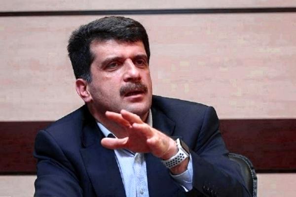 «گرانی شیشه شربت» از علل کاهش تولید آنتی‌بیوتیک کودکان/ فروش سرم در بازار آزاد؛ ۱۰۰ هزار تومان 