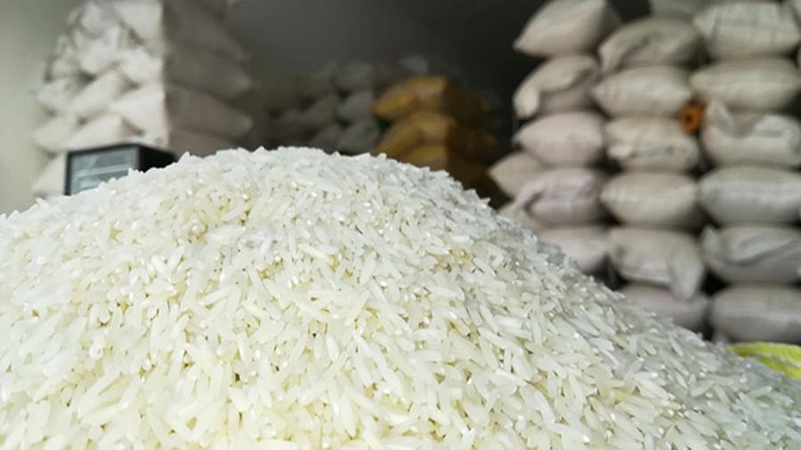 شالیکاران هنوز برنج‌های برداشت شده‌ی خود را نفروخته‌اند