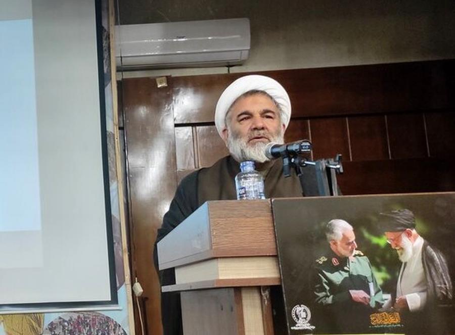  از نگاه کسانی که شعار «زن، زندگی، آزادی» می دهند، آزادی مساوی با برهنگی است 