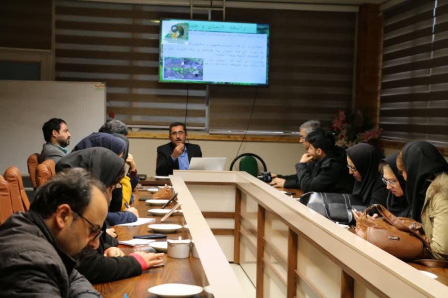 اولین جلسه دوره آموزشی تجربه نگاری محیط زیست برای اصحاب رسانه گیلان برگزار شد