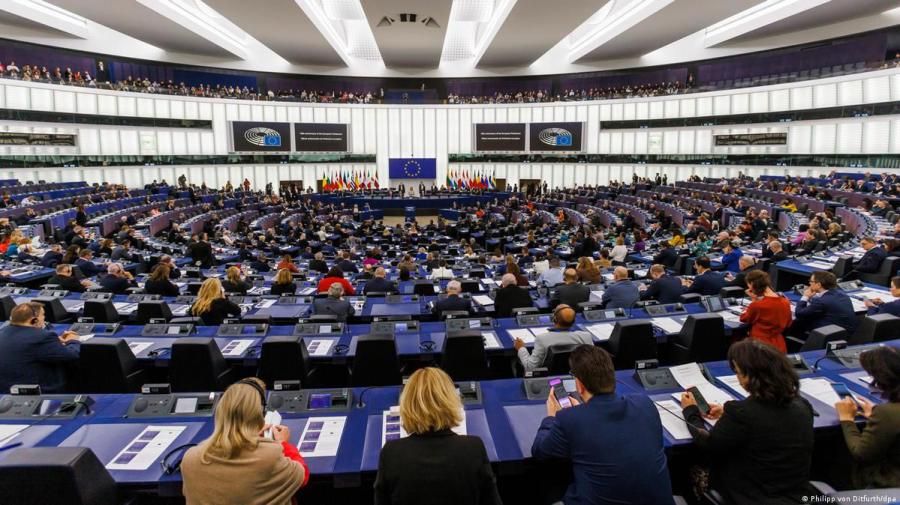 پیشنهاد پارلمان اروپا برای قرارگرفتن نام سپاه در لیست گروه های تروریستی