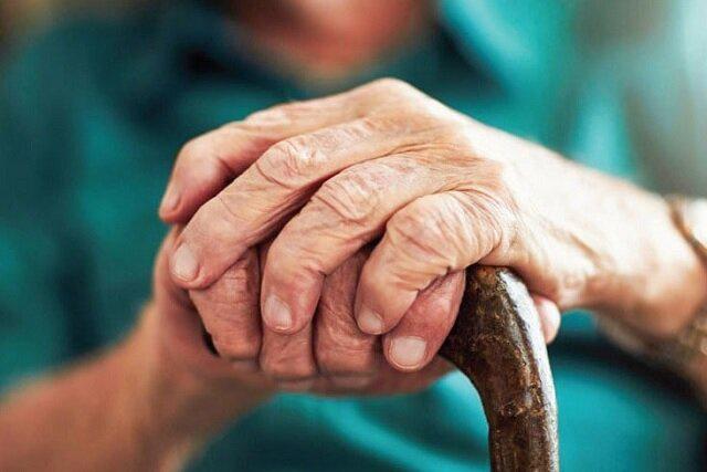  ارائه ۱۲ خدمت به سالمندان با سامانه «با یار»؛ به زودی