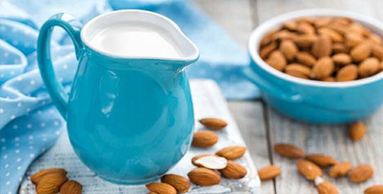 چند لیوان شیر بادام معادل یک لیوان شیر است؟