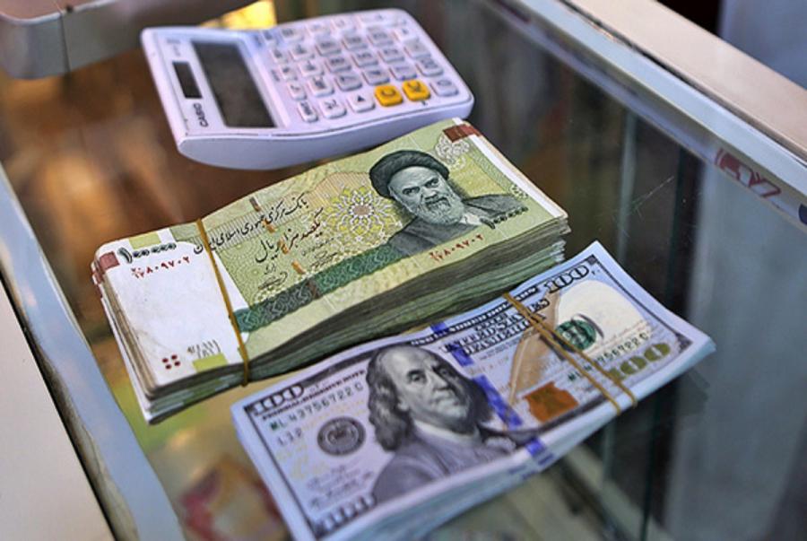 سیگنال توافق ایران و عربستان بر بازار ارز/ منتظر ریزش شدید قیمت دلار در بازار باشیم؟