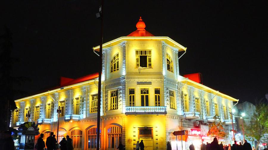 مرمت هتلِ تاریخی «ایران» در رشت آغاز  شد