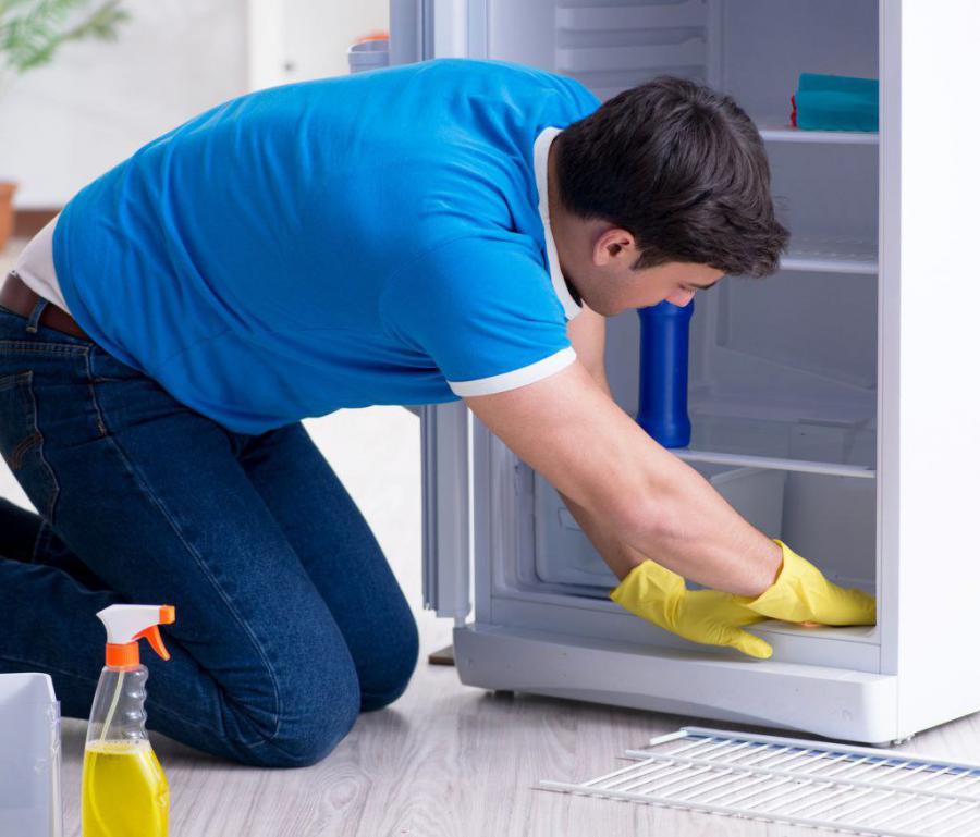چگونه یخچال و فریزر خود را تمیز و خوشبو کنیم؟