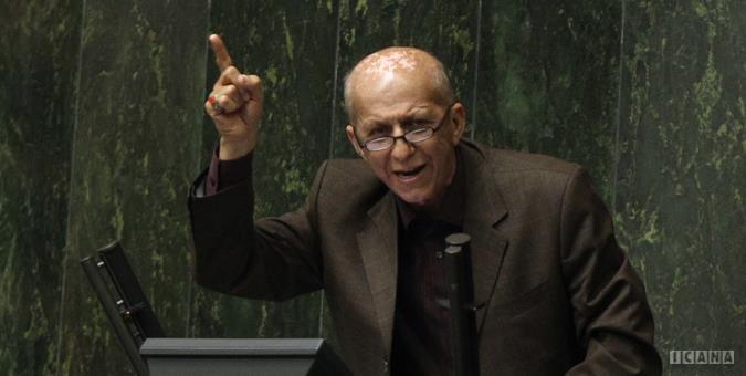 موافقت سران قوا با طرح جدید حجاب / شناسایی زنان بدون حجاب در معابر عمومی از طریق دوربین / «مجازات» افراد براساس جداول تهیه شده