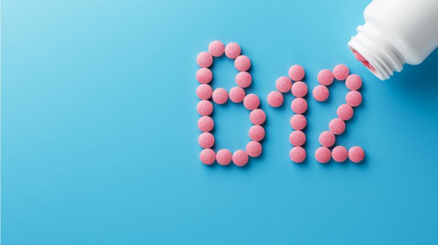 نشانه شبانه کمبود ویتامین ب۱۲ چیست؟