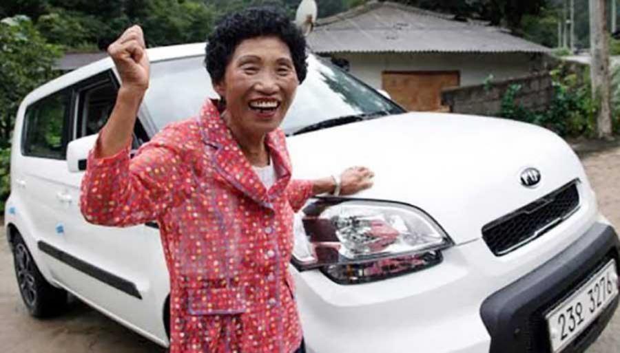 زن کره‌ای بعد از ۹۶۰ بار تلاش موفق به اخذ گواهینامه رانندگی شد