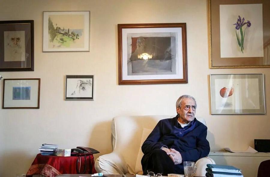 اخبار ناخوشایند از وضعیت احمد رضا احمدی شاعر بزرگ معاصر و نویسنده کتاب های کودک در بیمارستان