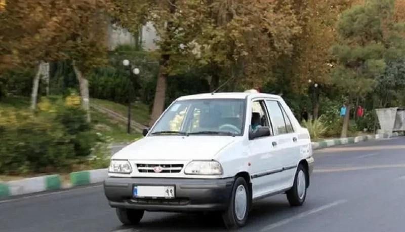 اجاره پراید و موتور برای مسافرکشی و پیک/ ۱۵ میلیون برای یک ماه اجاره