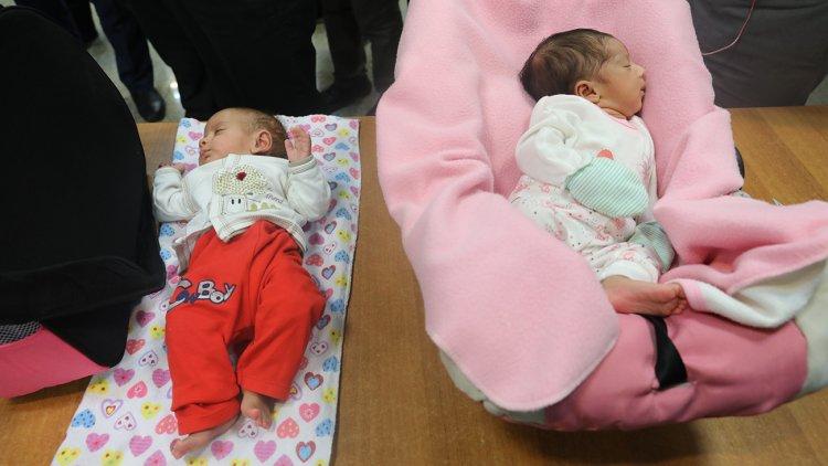 جزئیات تلخ و ناراحت کننده از خرید و فروش نوزاد در ایران؛ از هیچی تا ۳۵۰ میلیون!