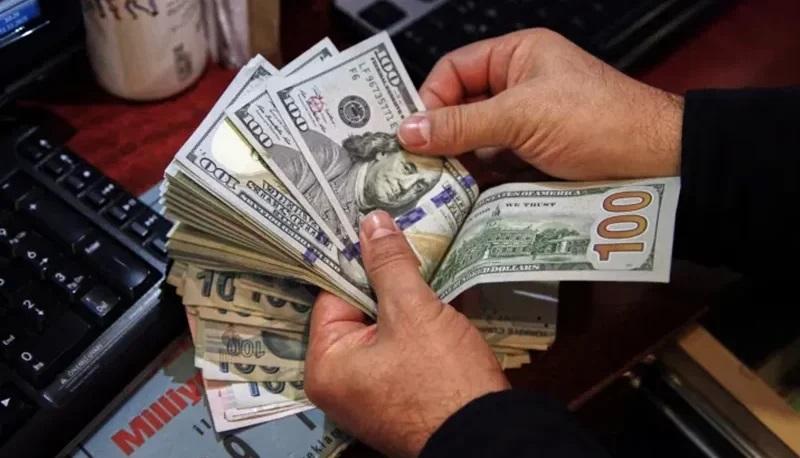 پیش بینی قیمت دلار ۵ تیر ۱۴۰۲/ اسکناس آمریکایی در کریدور ۵۰ هزار تومانی دوام نیاورد